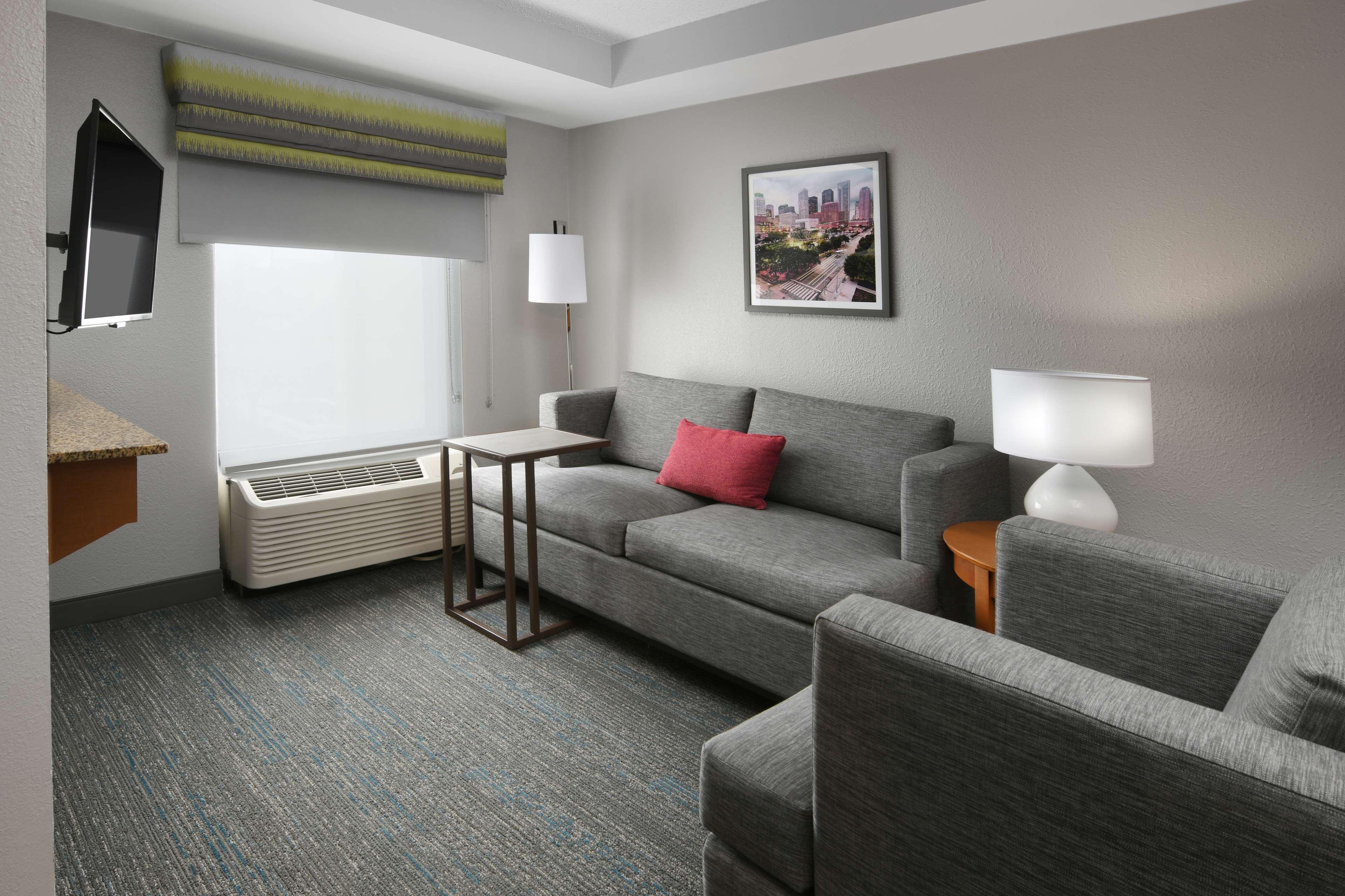 Hampton & Houston-medical Center-nrg Park Hotel 3*